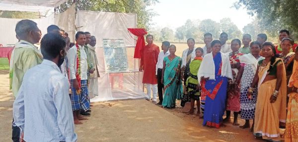  मरकाम ने एक करोड़़  के सीसी सडक़ का किया भूमिपूजन